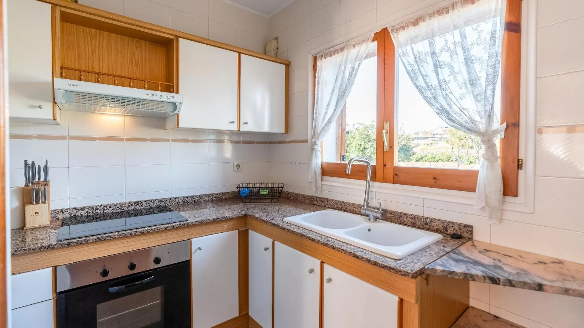 Beach House Roda De Bera
